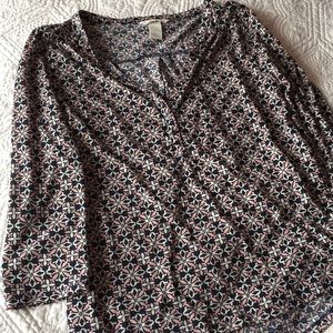 H&M 3/4 sleeve Geometric Shirt